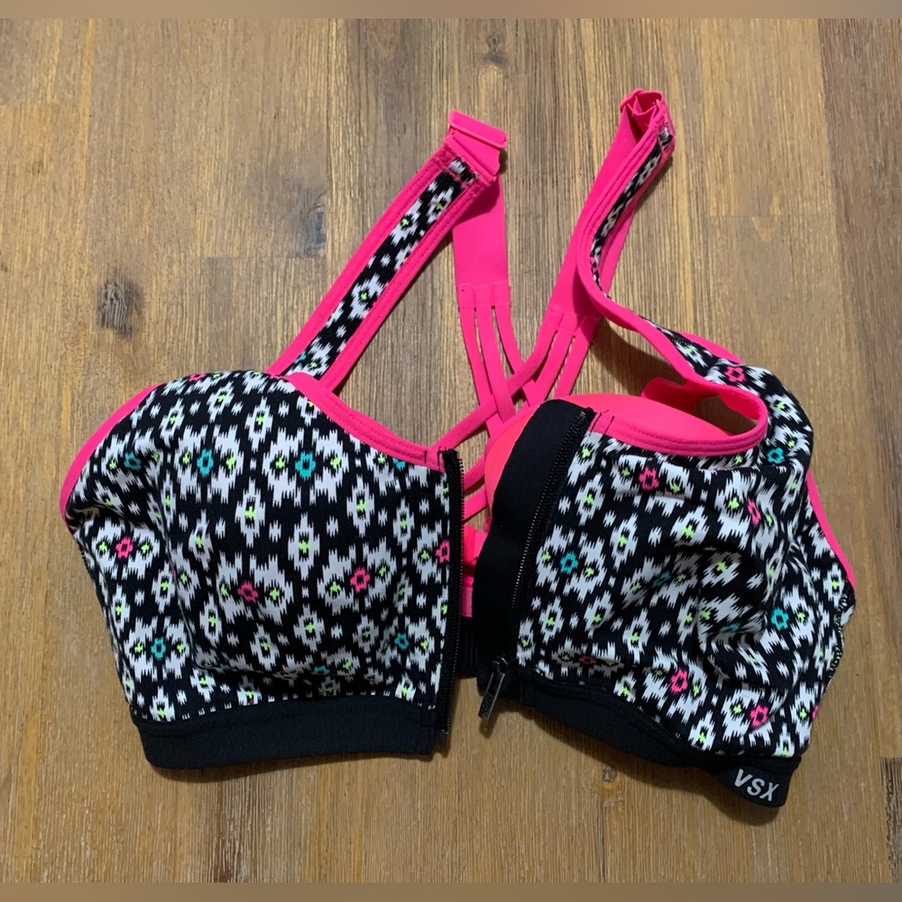 VICTORIA’S SECRET SPORT VSX- Knockout High Impact Underwire Sports Bra -Size 34C